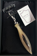 Load image into Gallery viewer, Parker 50M Ox Horn Handle Mach 3 Cartridge Razor