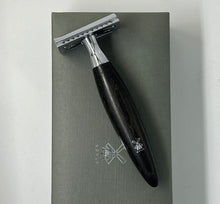 Load image into Gallery viewer, Muhle Kosmo Safety Razor - Bog Oak Wood Handle