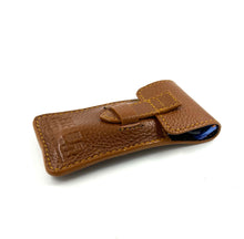 Load image into Gallery viewer, Parker Fusion Travel Razor & Leather Case - Compact Size