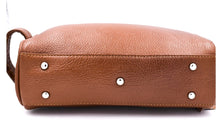 Load image into Gallery viewer, PARKER SADDLE BROWN LEATHER TOILETRY BAG