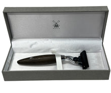 Load image into Gallery viewer, Muhle Kosmo R 873 m3 Mach 3 Razor  – Bog Oak Handle
