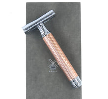 Load image into Gallery viewer, Muhle Safety Razor R89 Closed Comb – Rose Gold Handle
