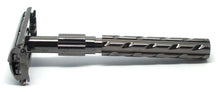 Load image into Gallery viewer, Parker 22r Safety Razor
