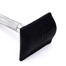 Load image into Gallery viewer, Parker Leather Double Edge Safety Razor Travel Cover Black
